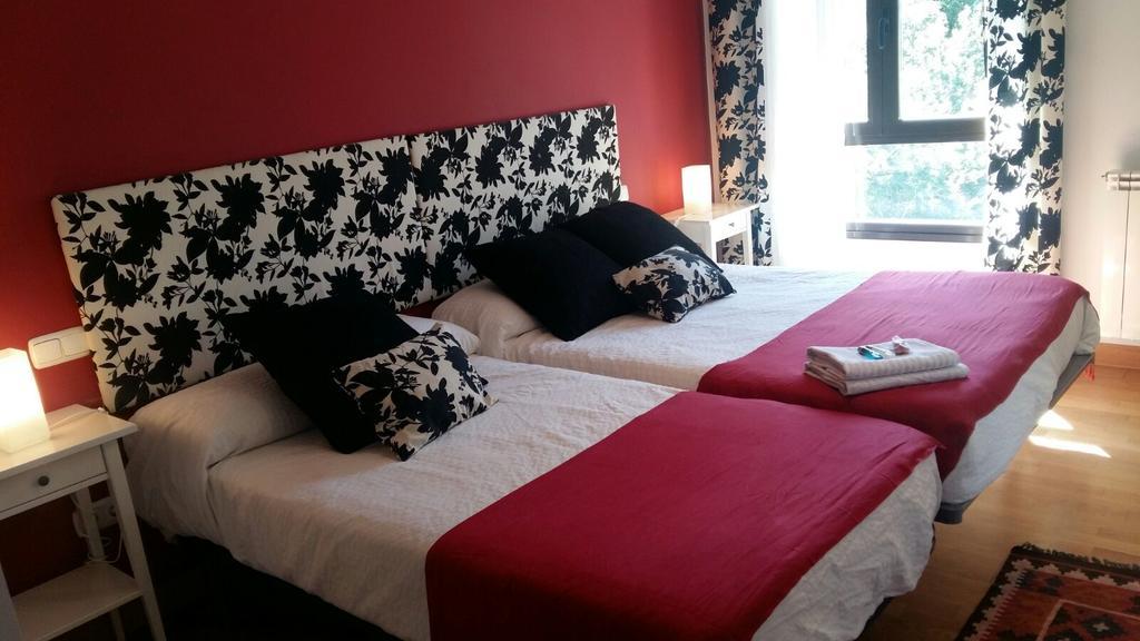 Casa Tau Guest House Larrasoana Eksteriør bilde